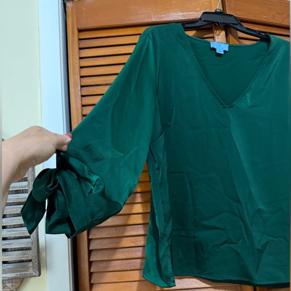 CeCe Emerald V-Neck Blouse - Picture 2 of 4